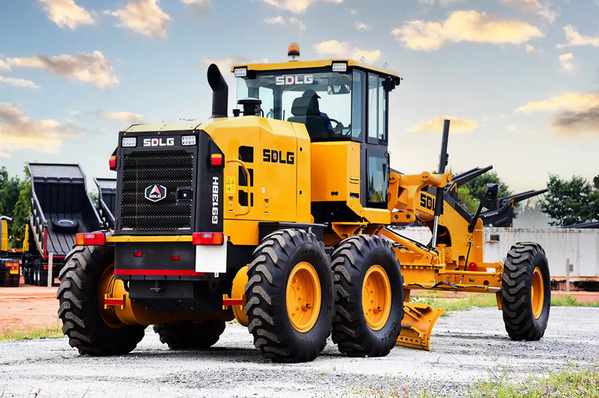 Motoniveladora G9138H : Versatilidade e eficiência para diversas